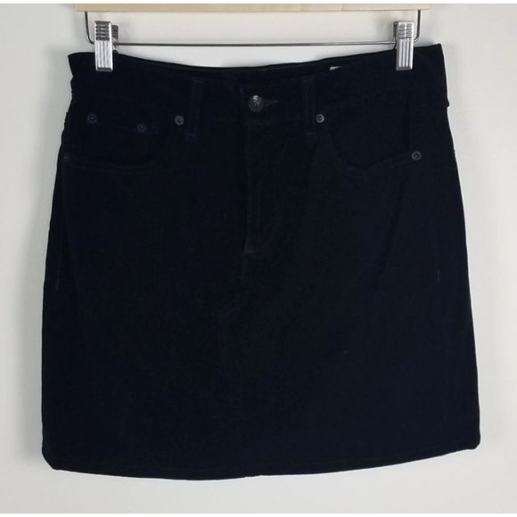 Rag & Bone Women's Sz. 27 Black Velvet Mini Dive Skirt W/ Back Pockets - Picture 2 of 7